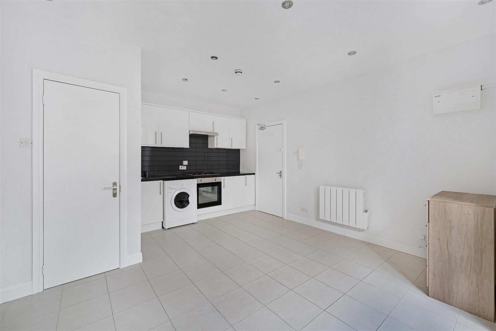 Flat Devonshire Terrace in City of Westminster