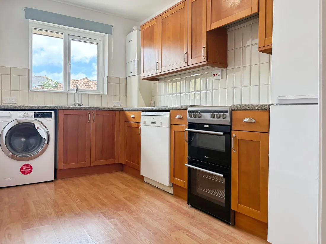 Flat Abernethy Quay in Swansea
