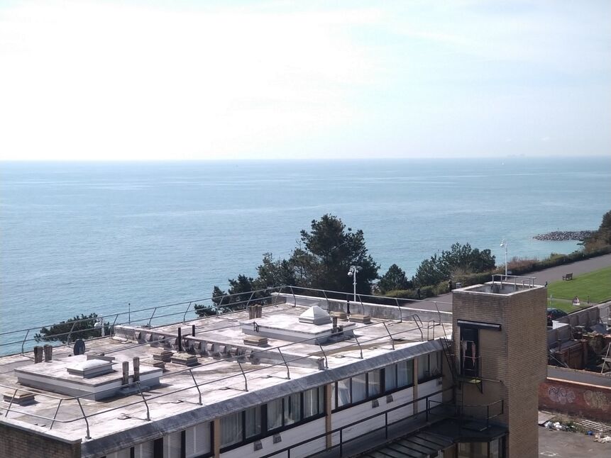 Flat The Leas in Folkestone and Hythe District