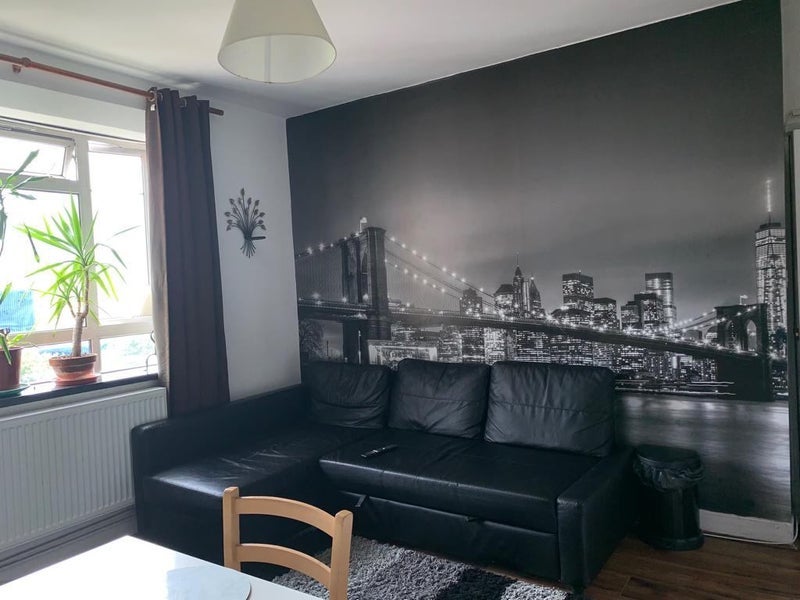 Room South Africa Road in Greater London