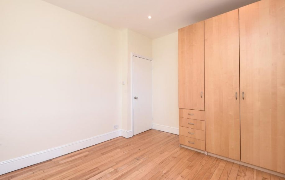 Flat St John's Wood Road in City of Westminster
