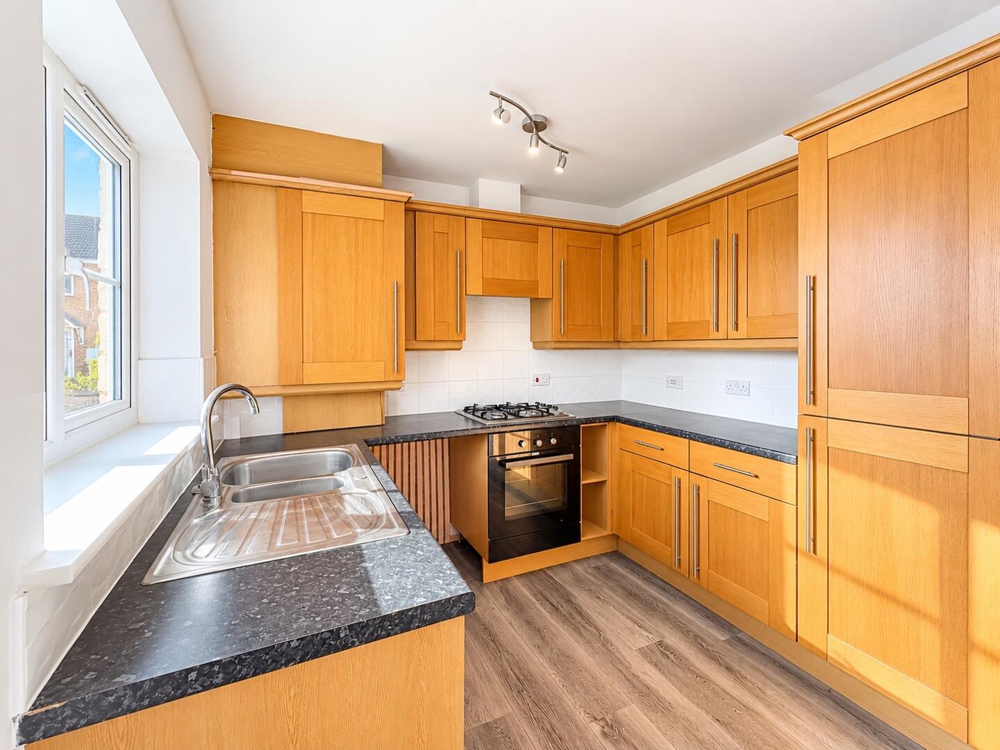 Flat Millrise Road in Mansfield