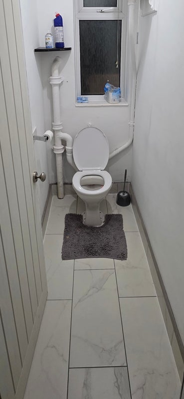 Room Waterloo Road in Greater London
