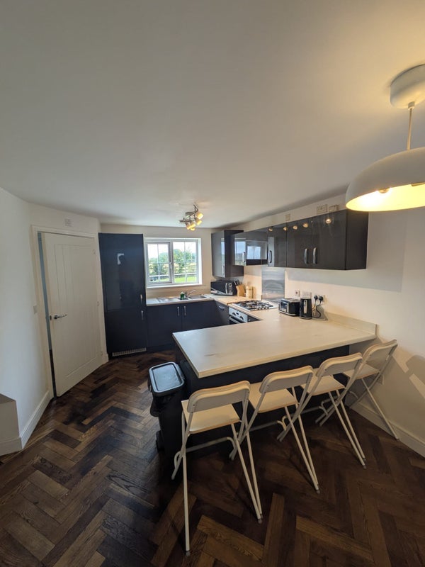 Room Grayling Close in St Helens
