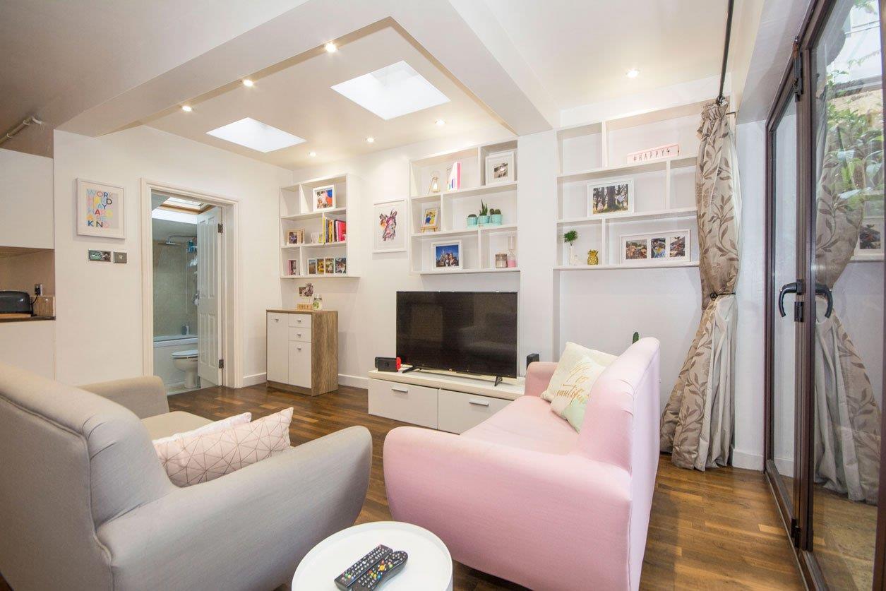 Flat Shelgate Road in Greater London
