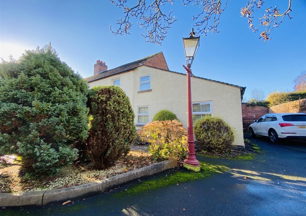 House Mount Road in Wolverhampton
