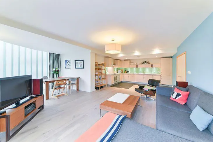 Flat Graham Street in Greater London