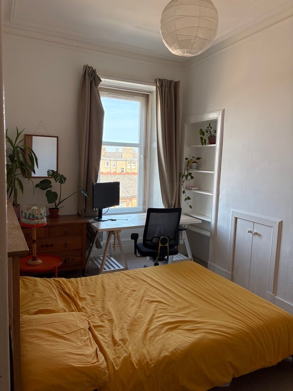 Room Willowbrae Road in City of Edinburgh