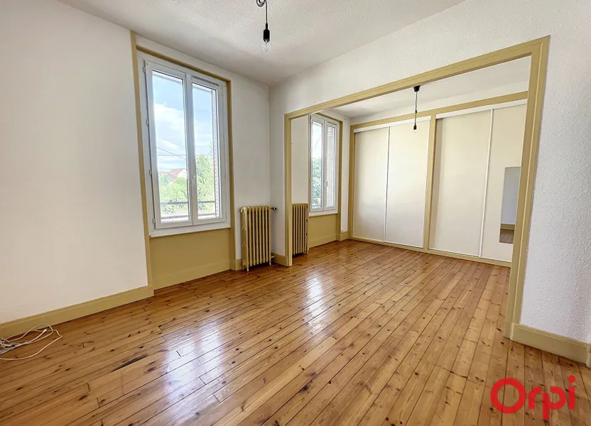 Flat Rue du Gué de Bedet in Montluçon