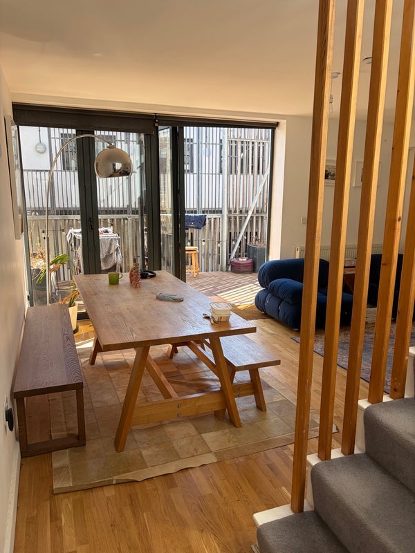 Room Gillett Place in Greater London