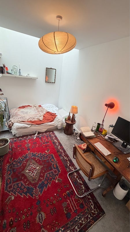 Room Gillett Place in Greater London