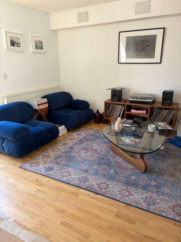Room Gillett Place in Greater London
