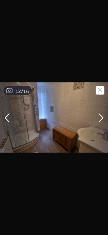 Room Moss Lane East in Manchester