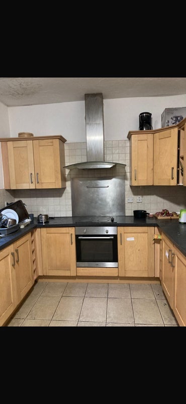 Room Moss Lane East in Manchester