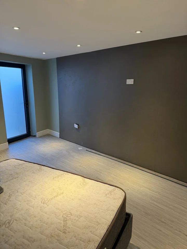 Flat Thurston Road in Greater London