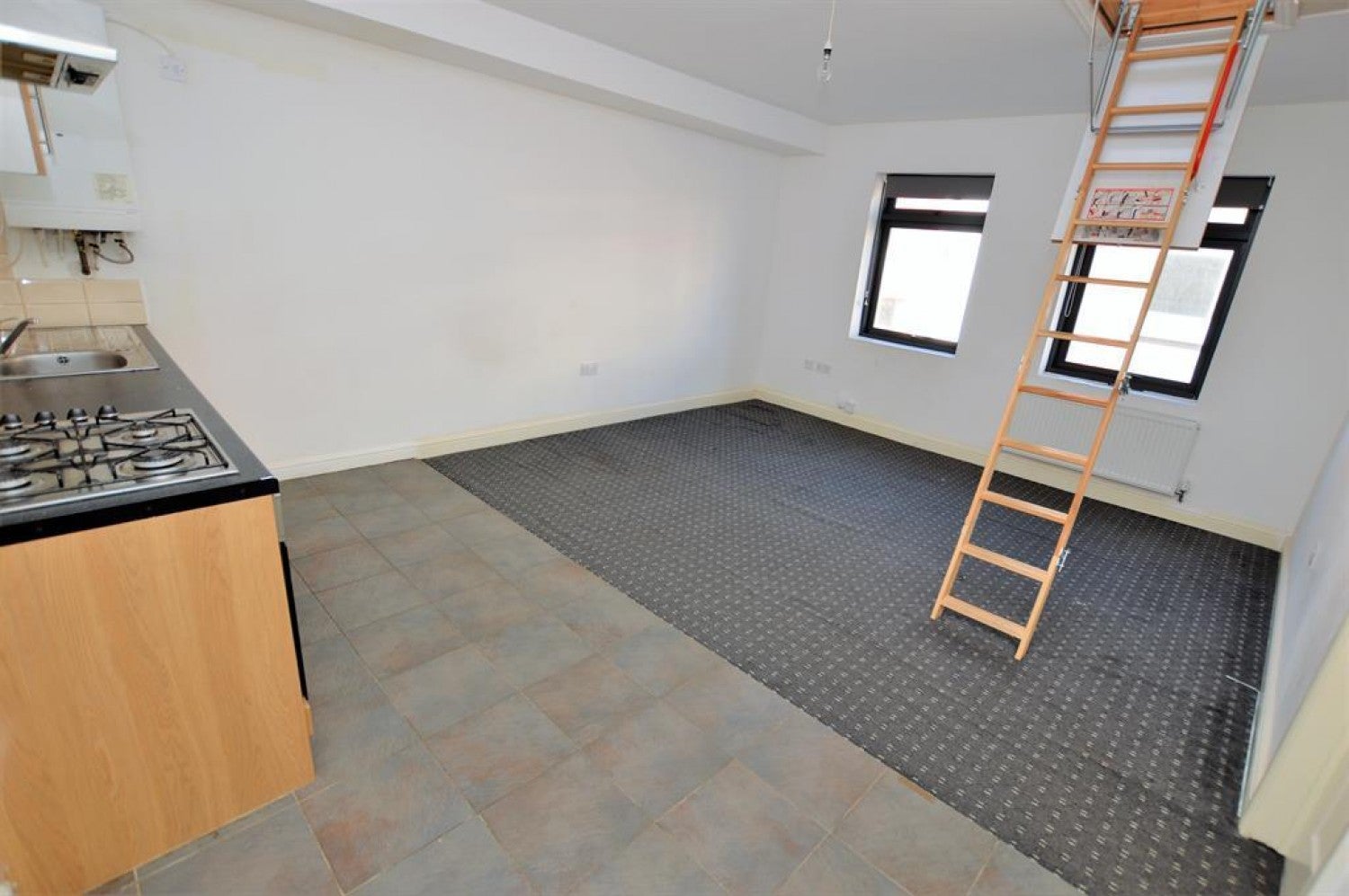 Flat Blaby Road in Oadby and Wigston