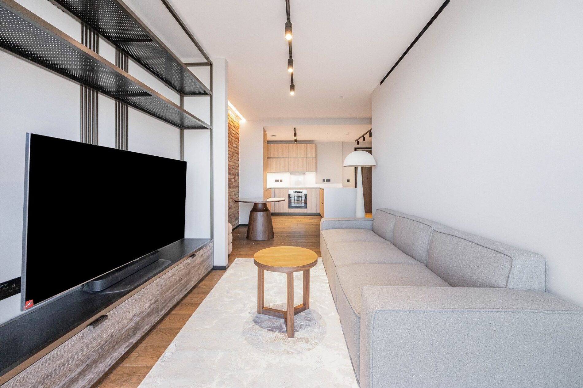 Flat Hewett Street in Greater London