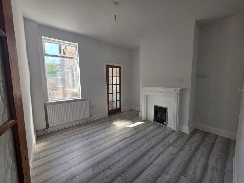 Flat Anderson Street in Grimsby