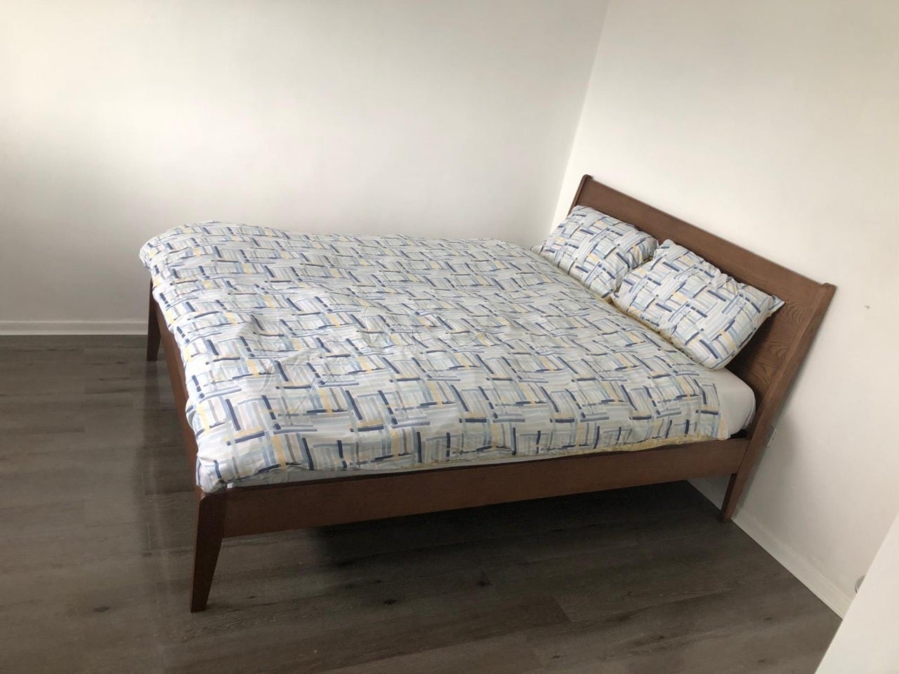 Room Kesteven Road in Manchester