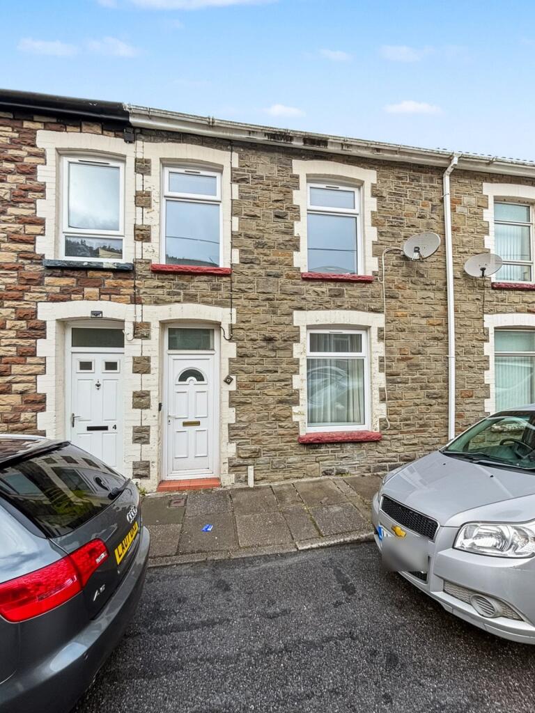 Flat Evelyn Street in Abertillery