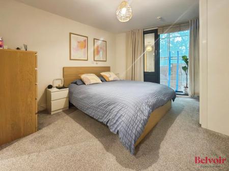 Flat Honeybourne Way in Cheltenham