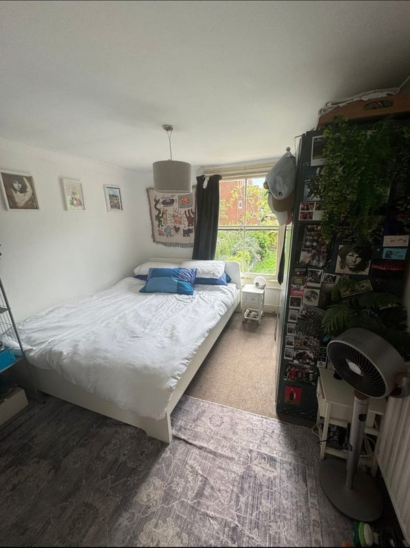 Room Coopersale Road in Greater London