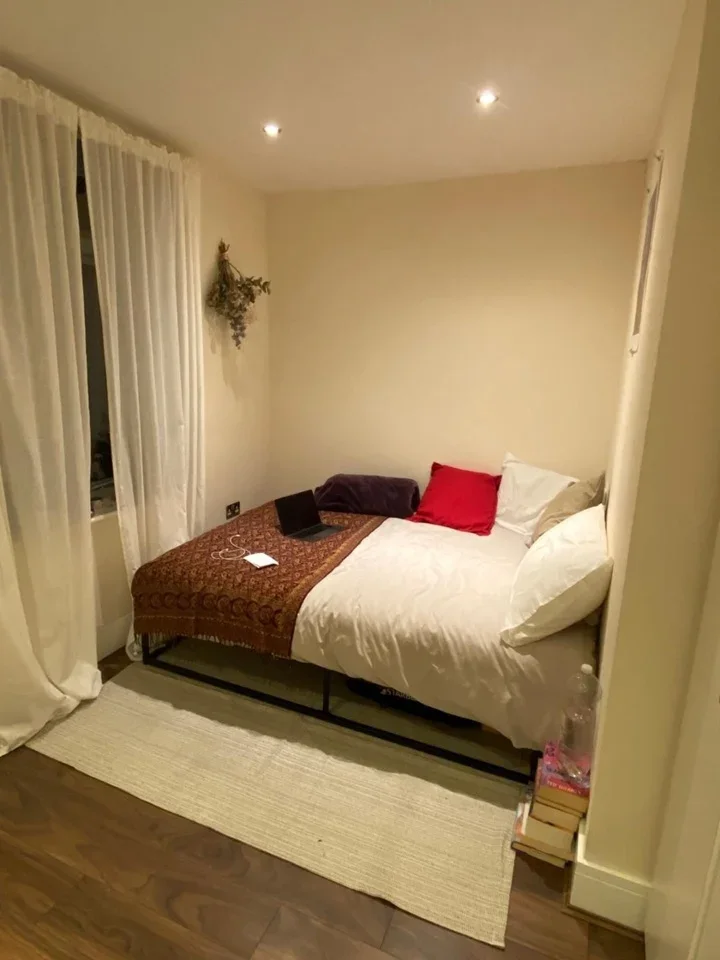 Flat Morden Road in Greater London