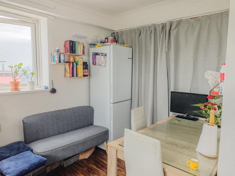 Room Trelawney Estate in Greater London