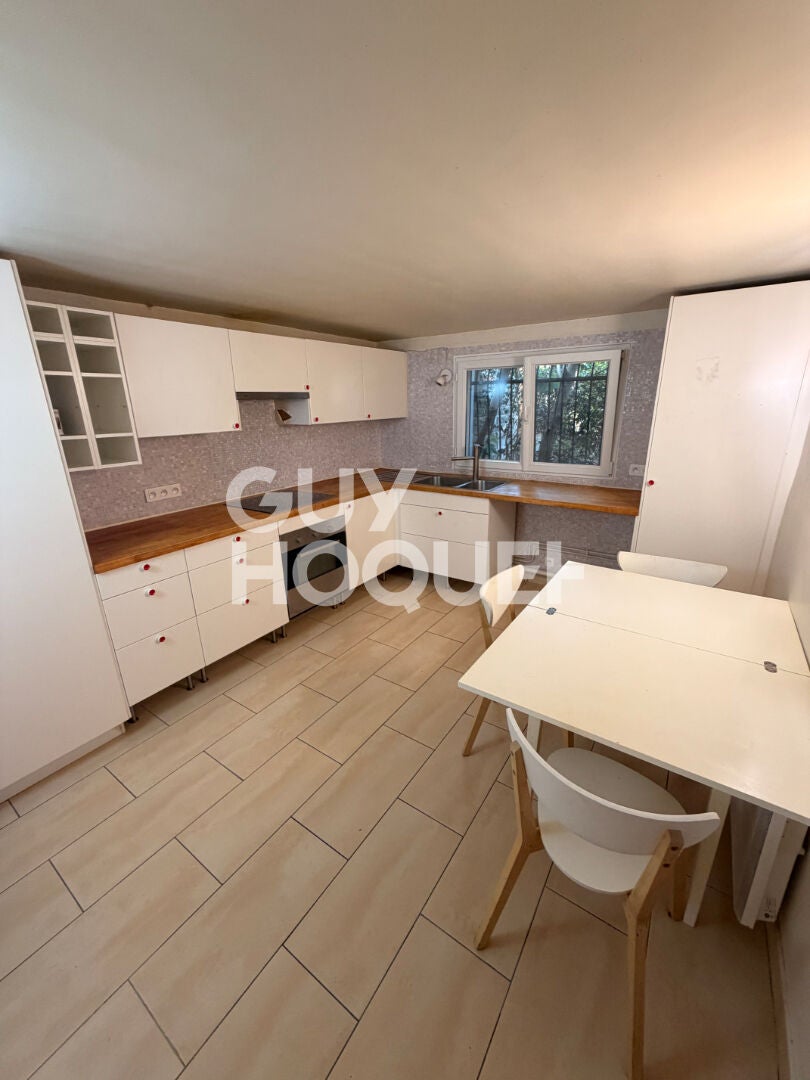 Appartement Rue Guy-Pierre Fauconnet à Chelles