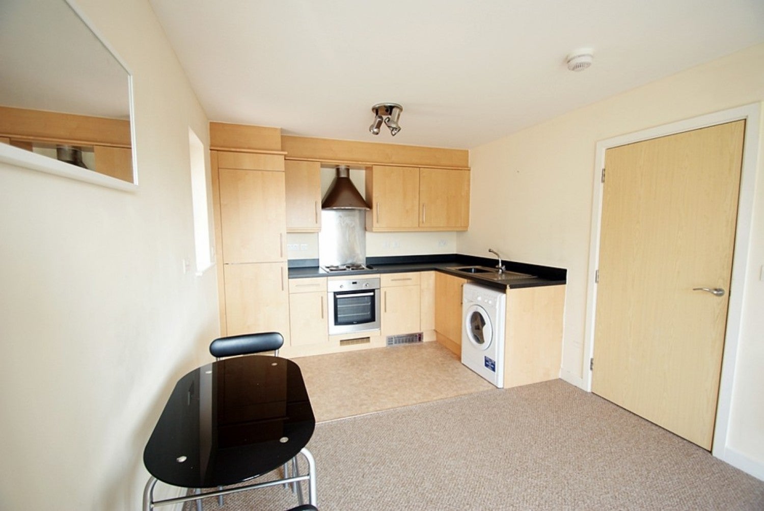 Flat Pentland Close in Cardiff