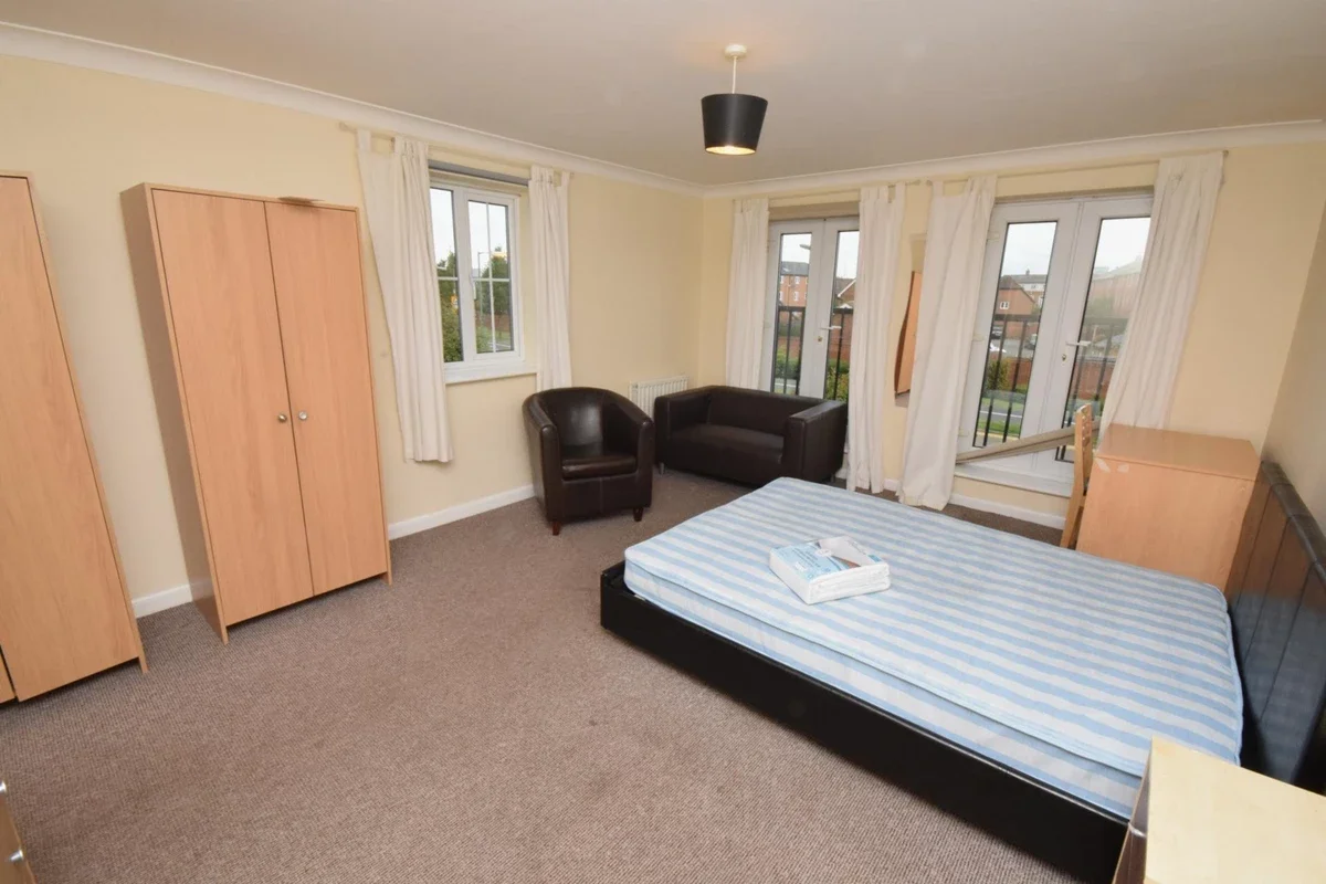 Room Queen Bee Court in Welwyn Hatfield