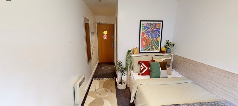 Flat Maindy Road in Cardiff