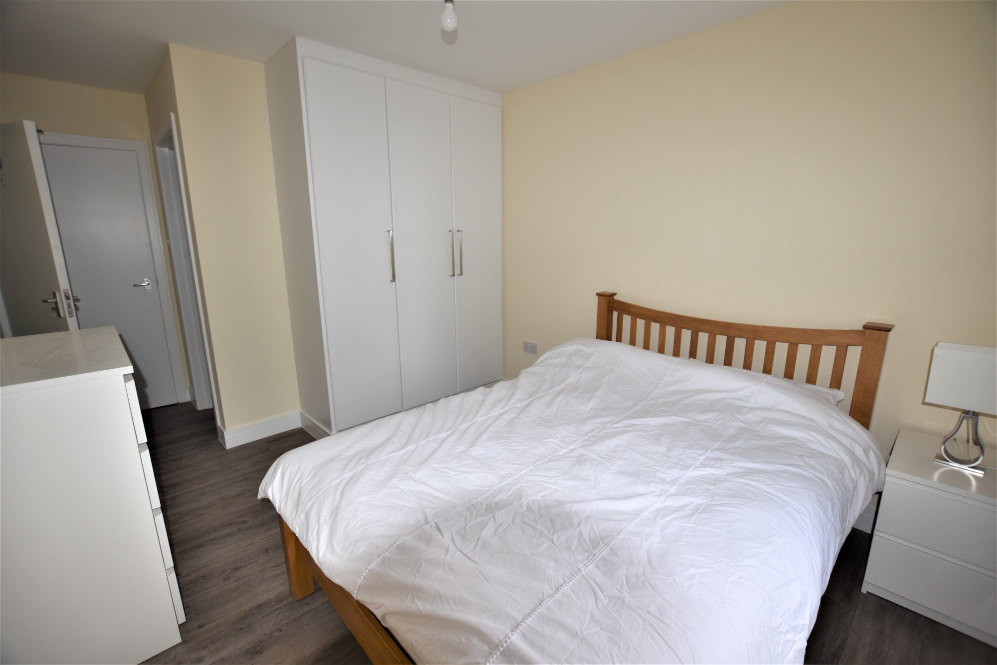 Room London Road in Greater London