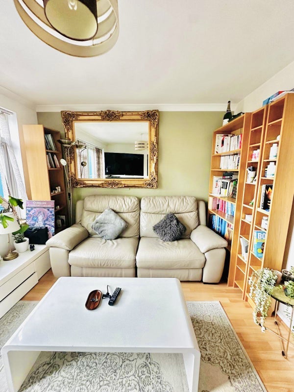 Flat Lisgar Terrace in Greater London
