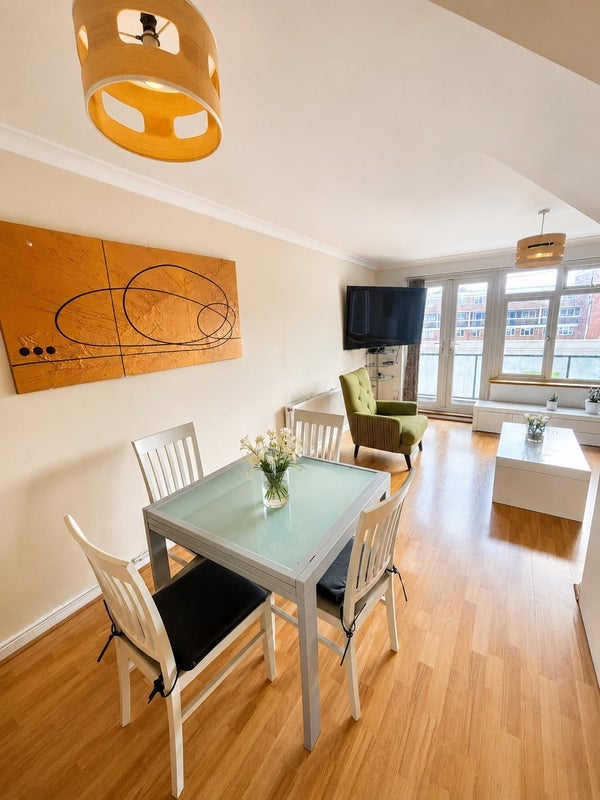 Flat Lisgar Terrace in Greater London