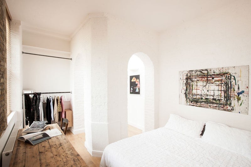 Flat Wilton Way in Greater London