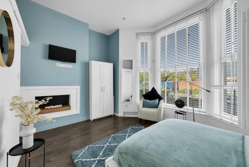 Room Malcolm Road in Greater London