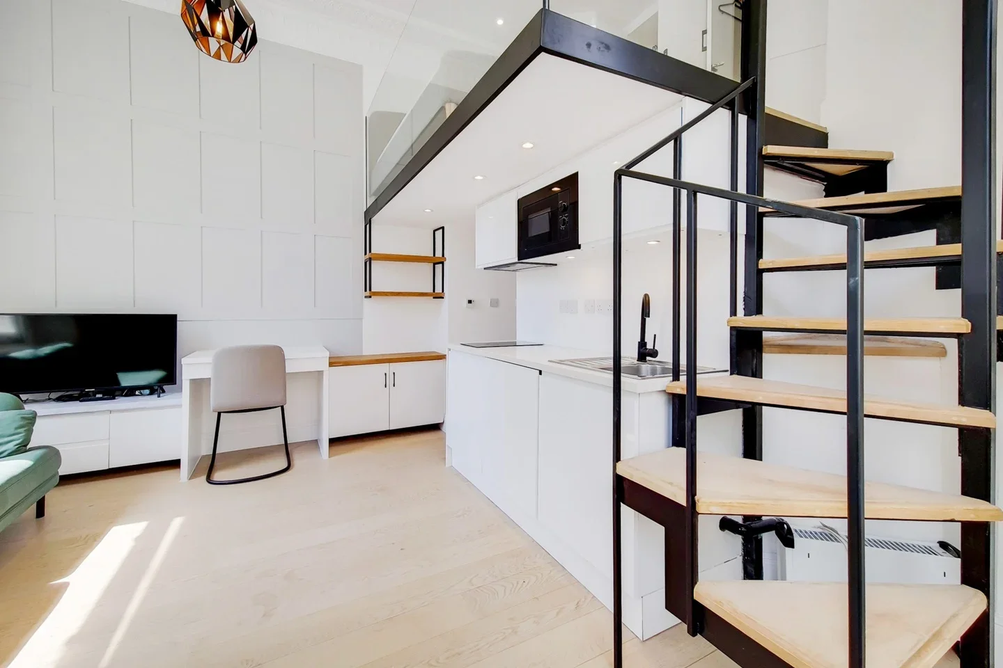 Flat Westbourne Terrace in City of Westminster