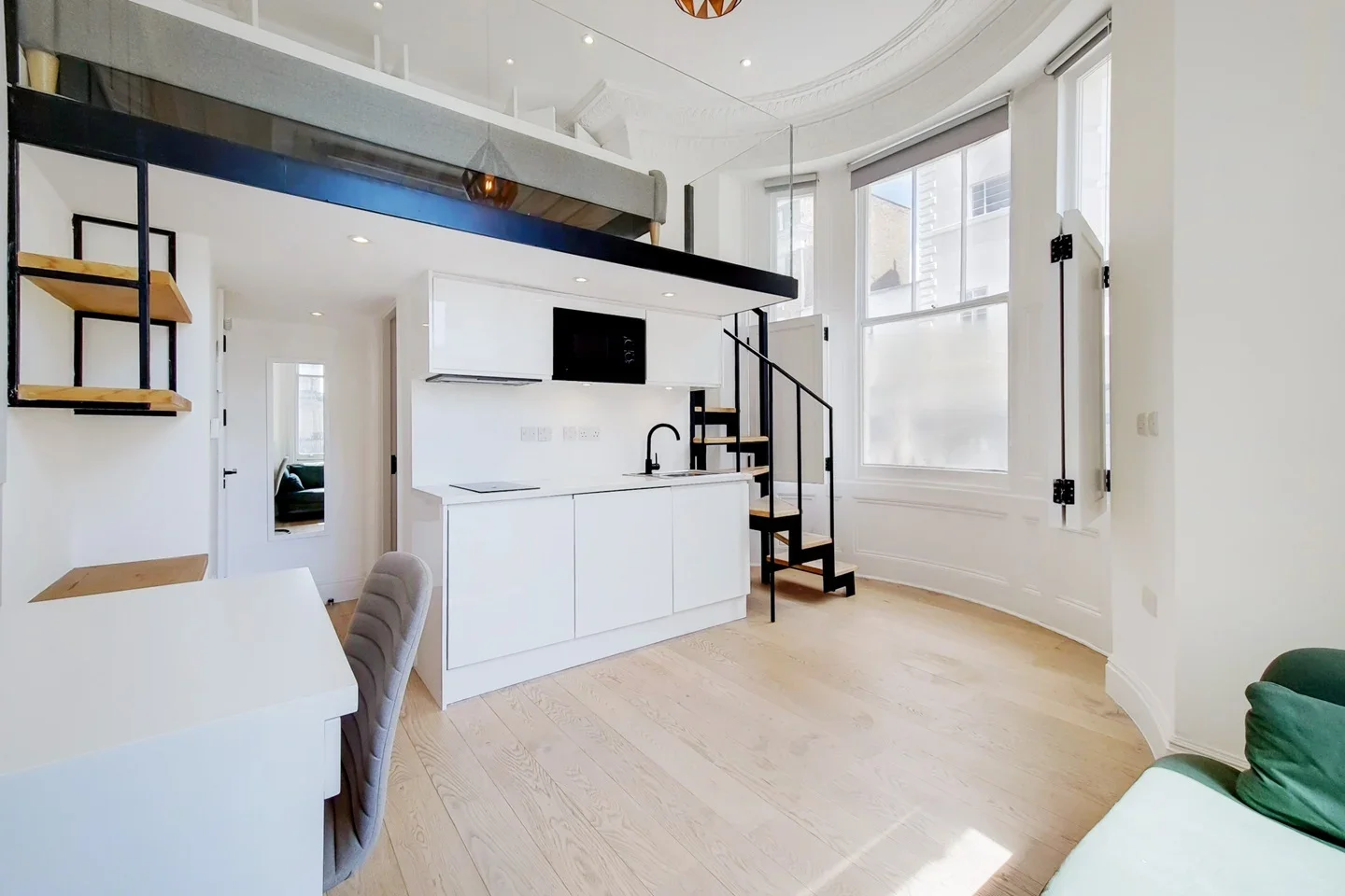 Flat Westbourne Terrace in City of Westminster