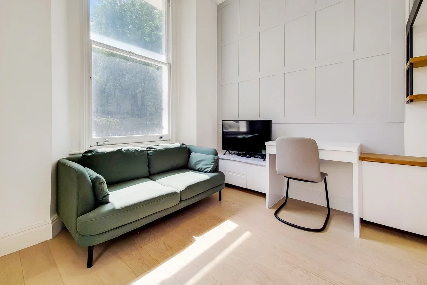 Flat Westbourne Terrace in City of Westminster