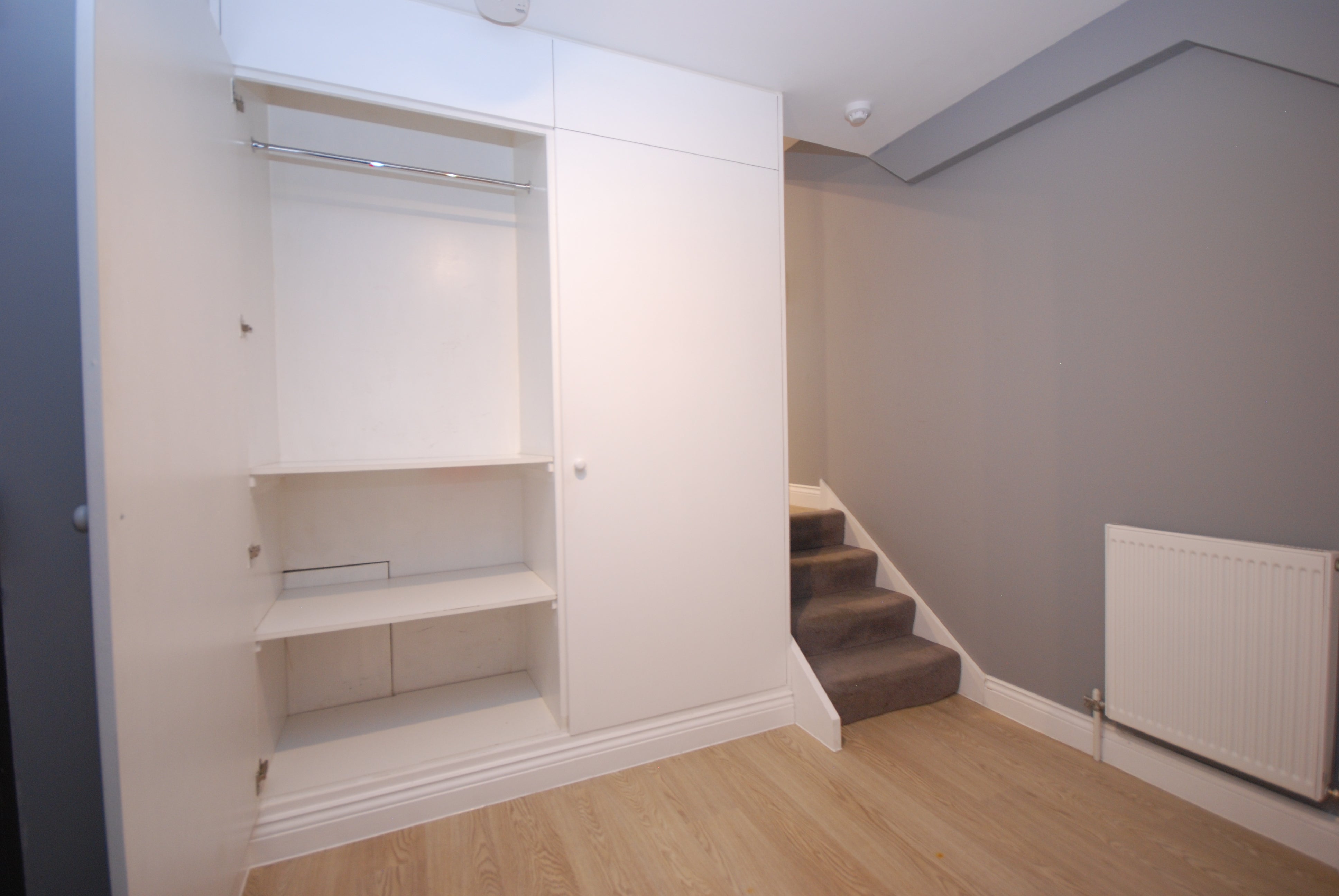 Flat Rye Lane in Greater London