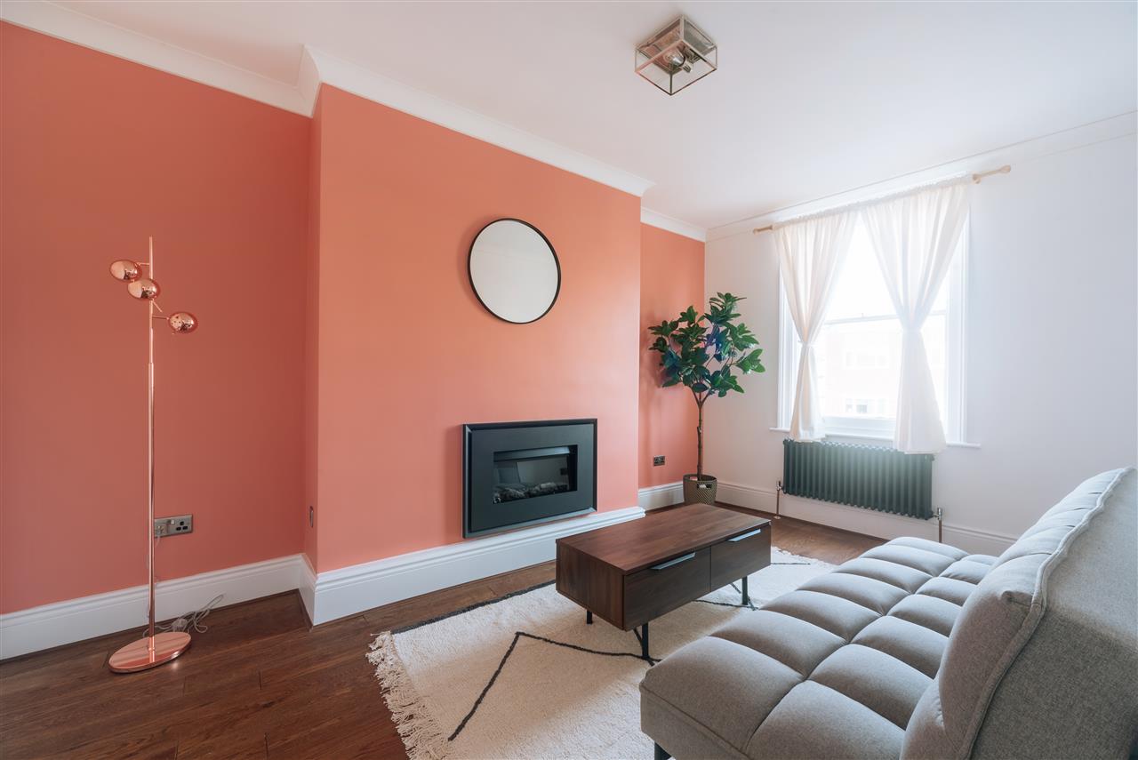 Flat Tufnell Park Road in Greater London