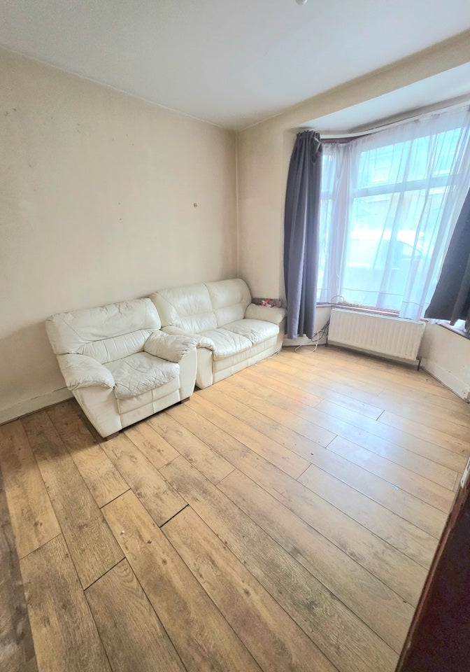 House Brierley Road in Greater London