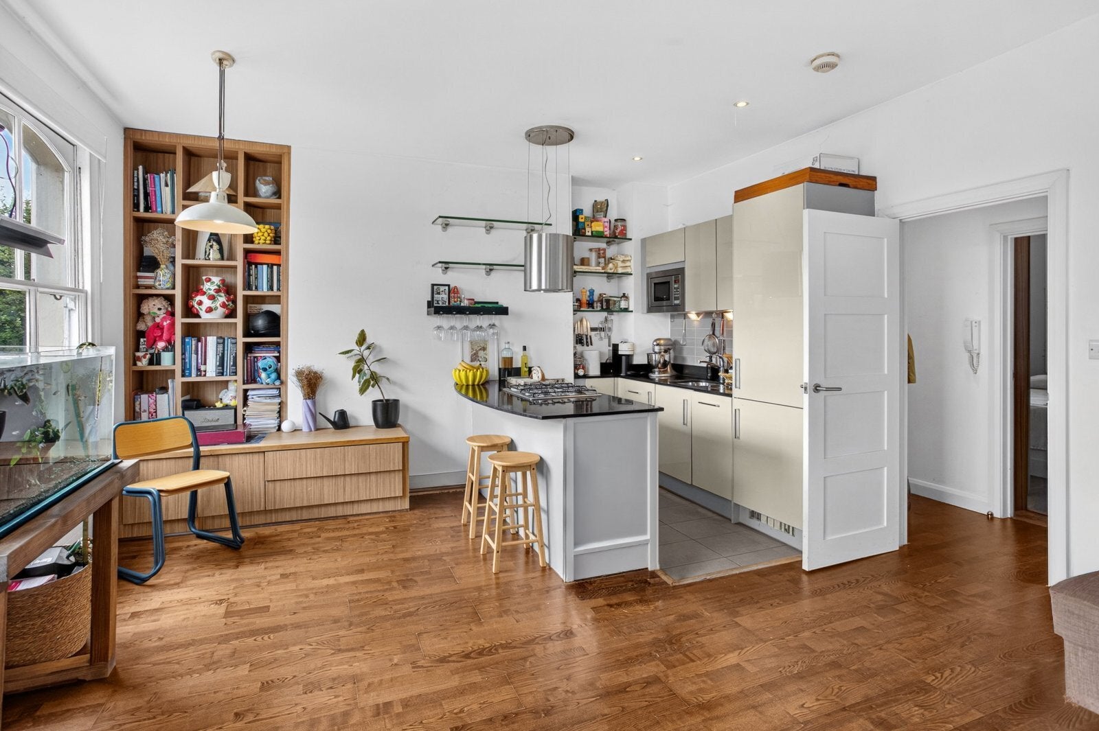 Flat Lancaster Road in Greater London