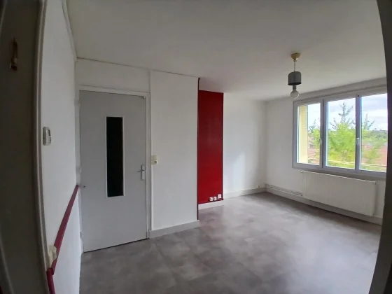Flat Rue de Verdun in Charolles