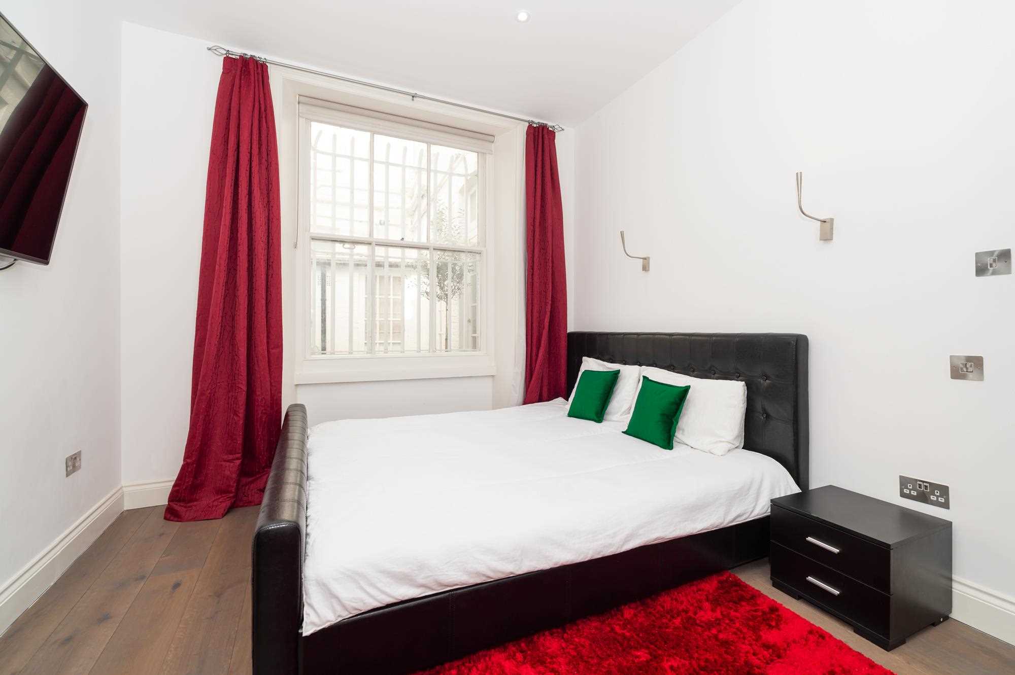 Flat Lennox Gardens in Greater London