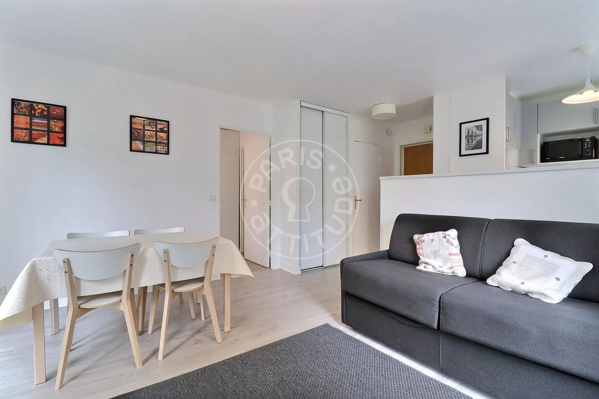 Appartement Rue Hallé à Paris