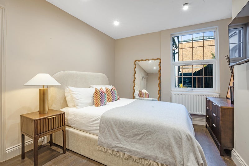 Room Grove Road in Chelmsford