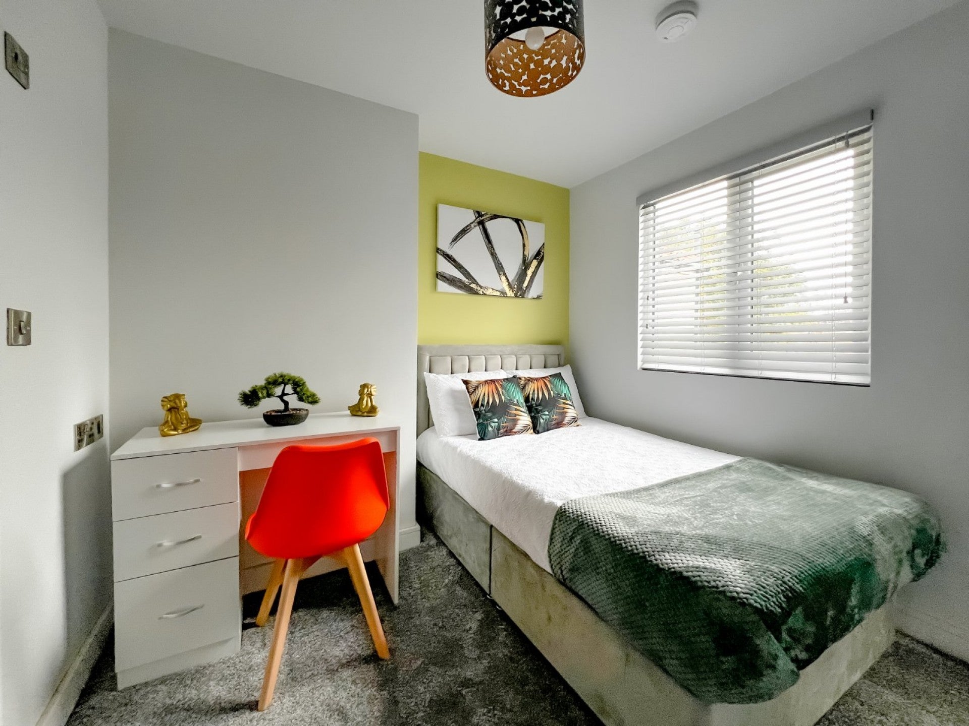 Room Hill Street in Bristol