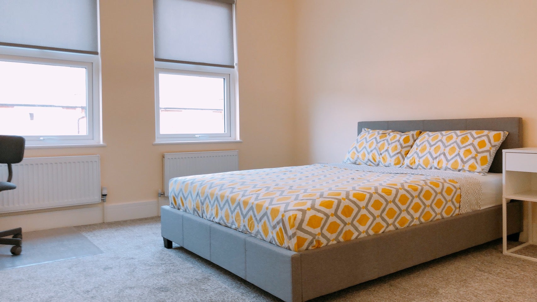 Room Whippendell Road in Watford